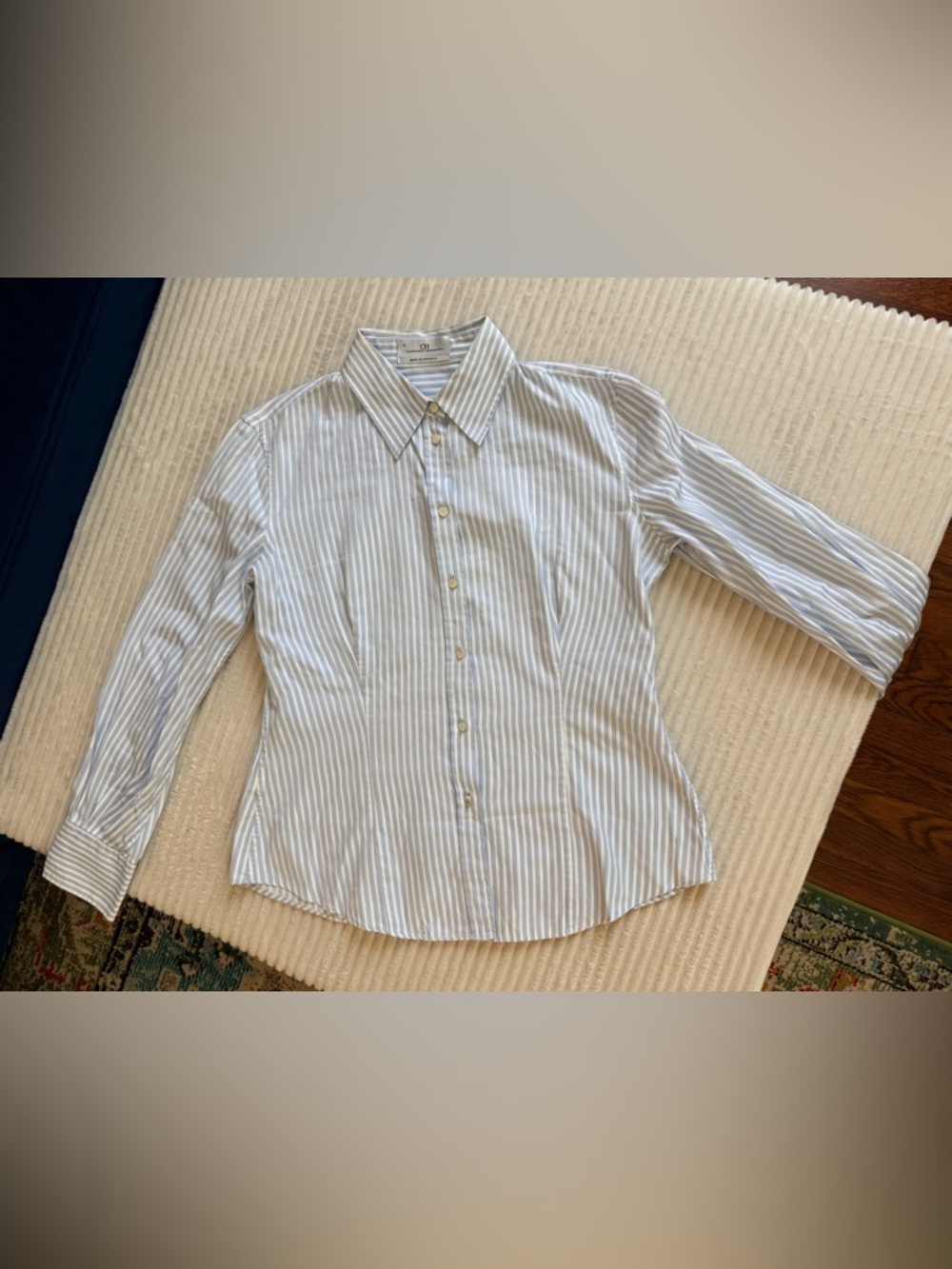 Like New Carolina Herrera Tailored Blue & White Striped Button-Down Shirt - Picture 4 of 10